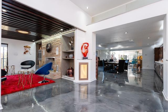 4 Robinwood Drive, Little Rock, AR 72227