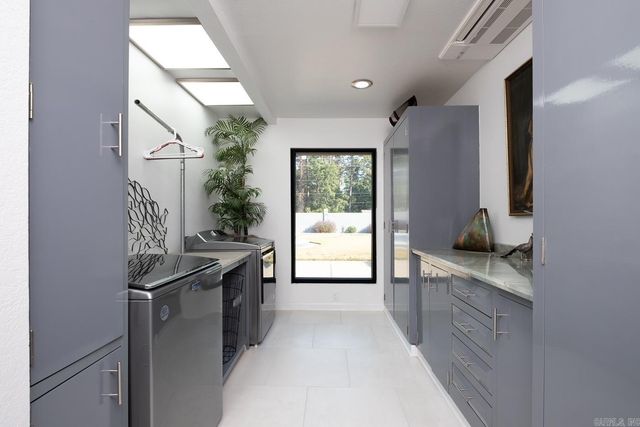 4 Robinwood Drive, Little Rock, AR 72227