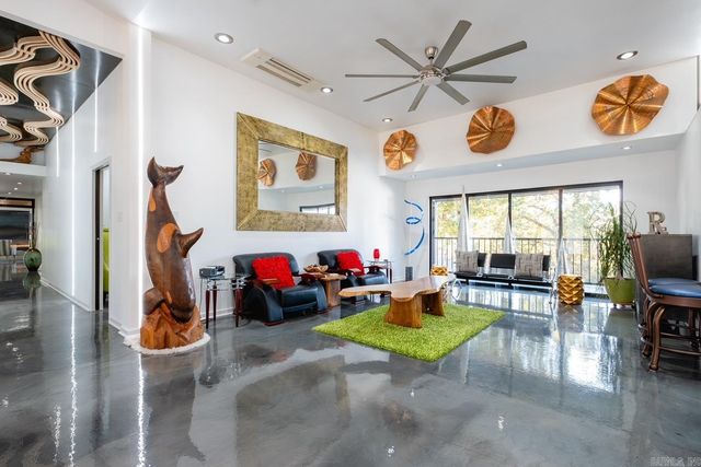 4 Robinwood Drive, Little Rock, AR 72227