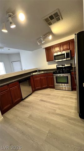 10245 South Maryland Parkway 133, Las Vegas, NV 89183