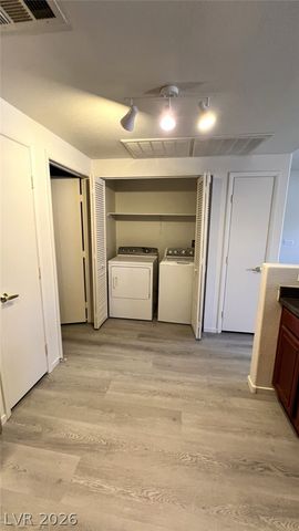 10245 South Maryland Parkway 133, Las Vegas, NV 89183