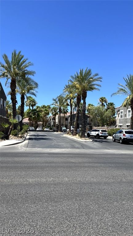 10245 South Maryland Parkway 133, Las Vegas, NV 89183