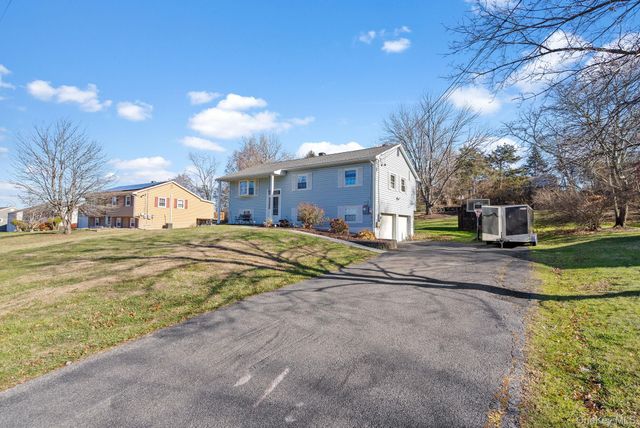 14 Lenape Road, Newburgh, NY 12550