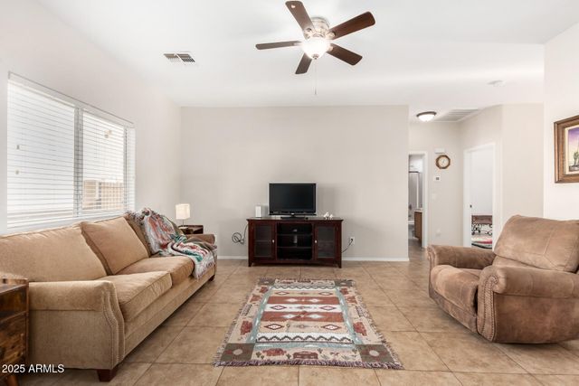 2300 E MAGMA Road 79, San Tan Valley, AZ 85143