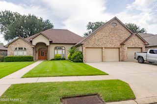 302 Hidden Wood Drive, Lafayette, LA 70508