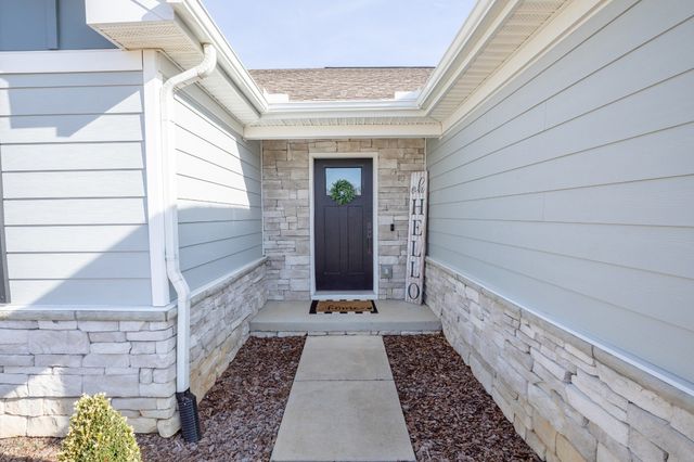 909 Wilkinson Ln, White House, TN 37188