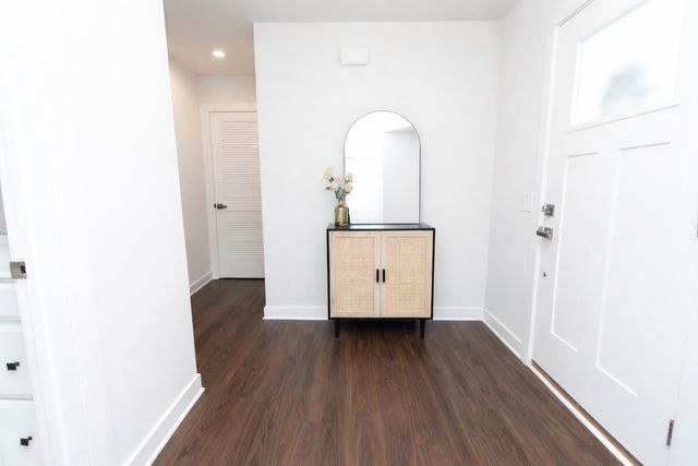 909 Wilkinson Ln, White House, TN 37188