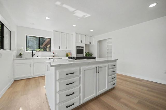 21640 Clute Canyon Rd, Volcano, CA 95689