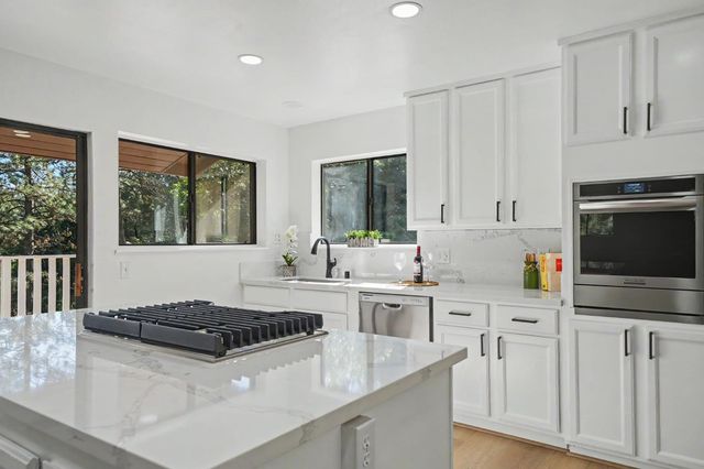 21640 Clute Canyon Rd, Volcano, CA 95689