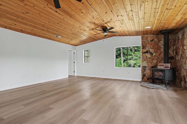 21640 Clute Canyon Rd, Volcano, CA 95689