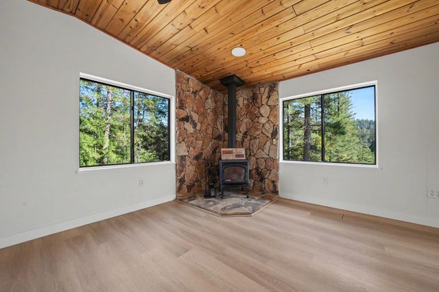 21640 Clute Canyon Rd, Volcano, CA 95689