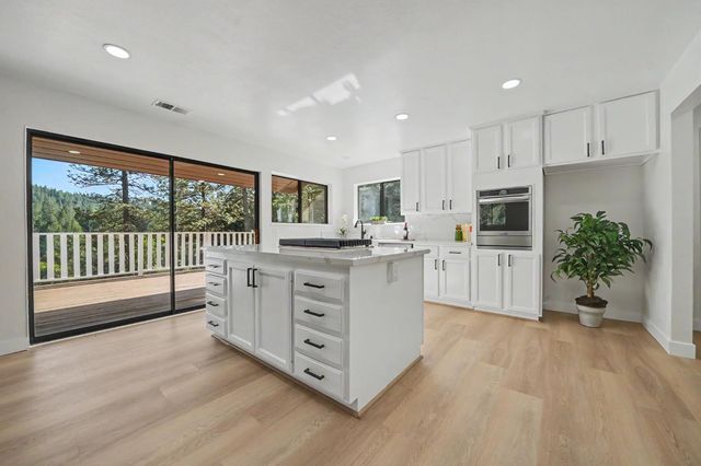 21640 Clute Canyon Rd, Volcano, CA 95689