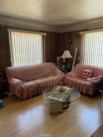 1418 W Burnett, Long Beach, CA 90810