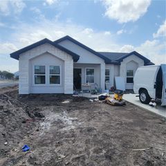 429 E Richard Ave, Kingsville, TX 78363