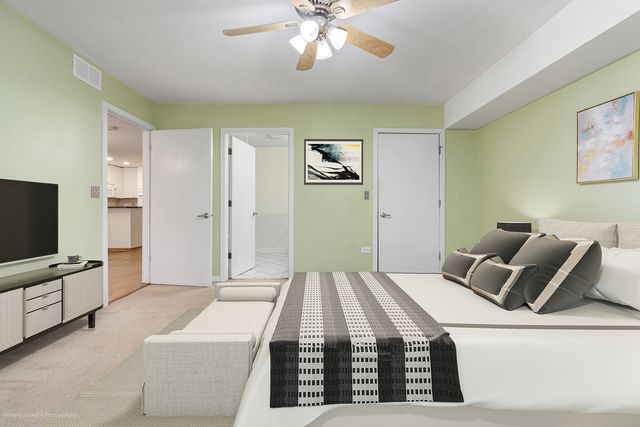 1812 S State Street 34, Chicago, IL 60616