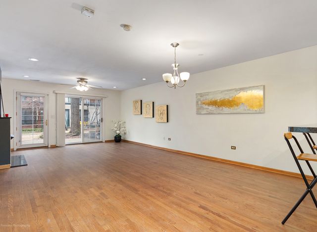 1812 S State Street 34, Chicago, IL 60616