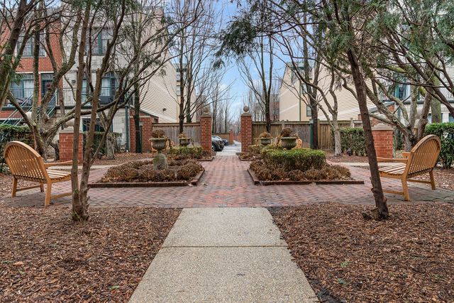 1812 S State Street 34, Chicago, IL 60616