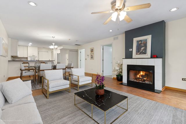1812 S State Street 34, Chicago, IL 60616