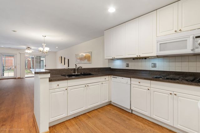 1812 S State Street 34, Chicago, IL 60616