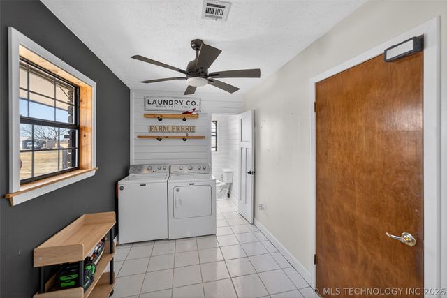 406 N William Penn Street, Adair, OK 74330