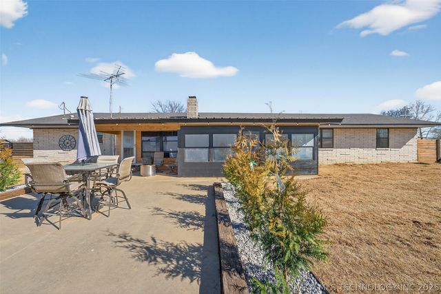 406 N William Penn Street, Adair, OK 74330