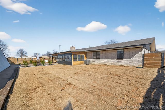 406 N William Penn Street, Adair, OK 74330