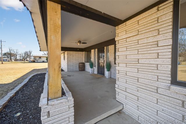 406 N William Penn Street, Adair, OK 74330