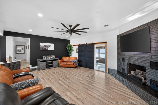 406 N William Penn Street, Adair, OK 74330