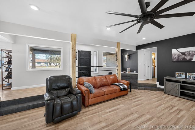 406 N William Penn Street, Adair, OK 74330