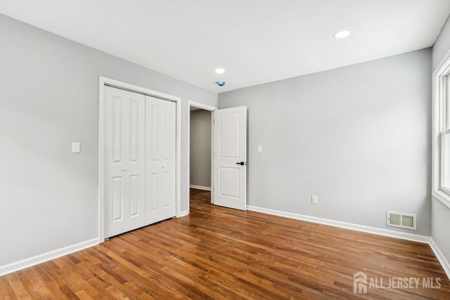 12 Orchard Street, Keansburg, NJ 07734