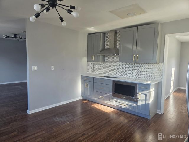 12 Orchard Street, Keansburg, NJ 07734