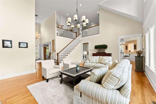 526 Orchard Drive, Clarkesville, GA 30523