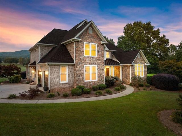 526 Orchard Drive, Clarkesville, GA 30523