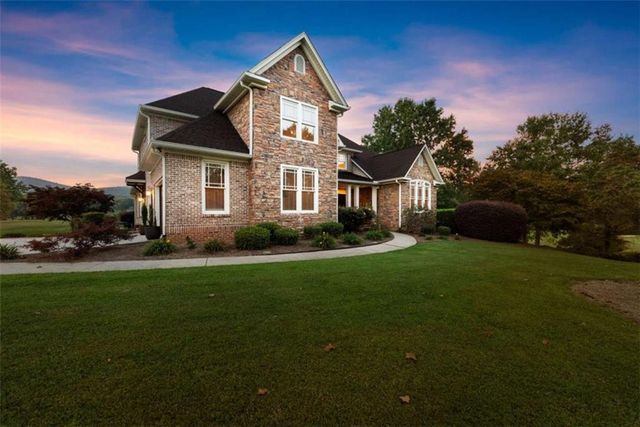 526 Orchard Drive, Clarkesville, GA 30523