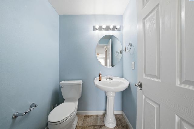 4235 Galway Ln, Pasco, WA 99301