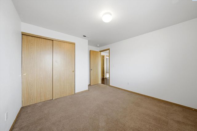 4235 Galway Ln, Pasco, WA 99301