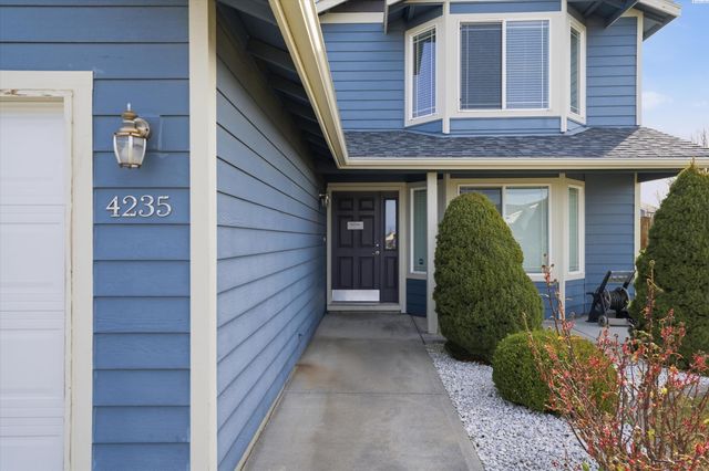 4235 Galway Ln, Pasco, WA 99301