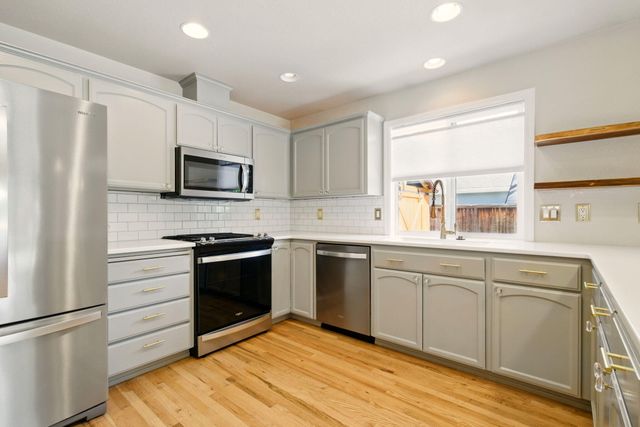 573 Blue Heron Drive, Central Point, OR 97502