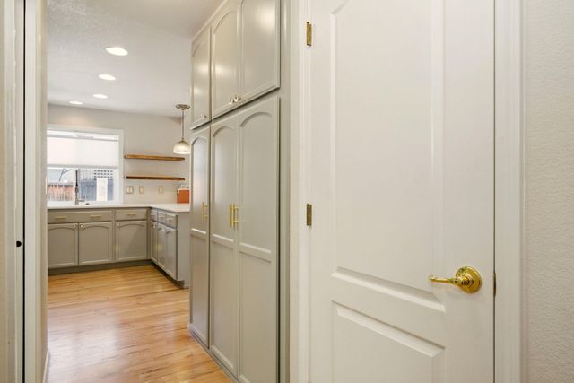 573 Blue Heron Drive, Central Point, OR 97502