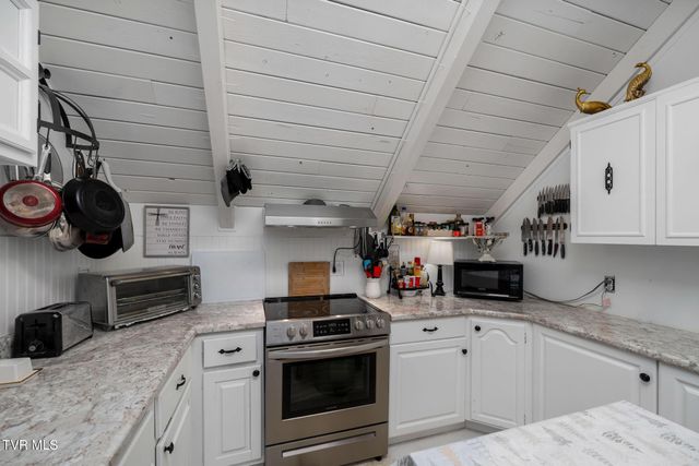 101 Taylortown Road, Johnson City, TN 37601