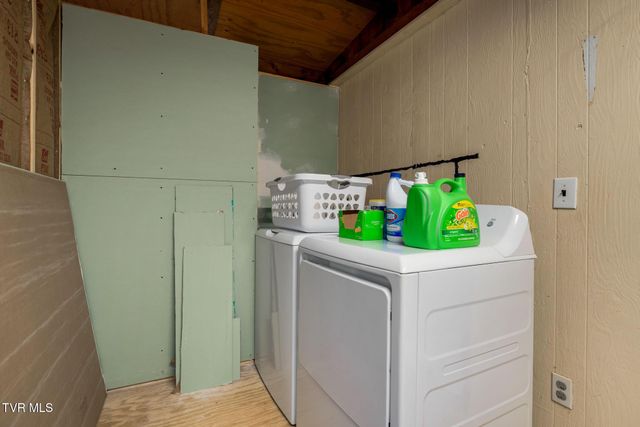 101 Taylortown Road, Johnson City, TN 37601