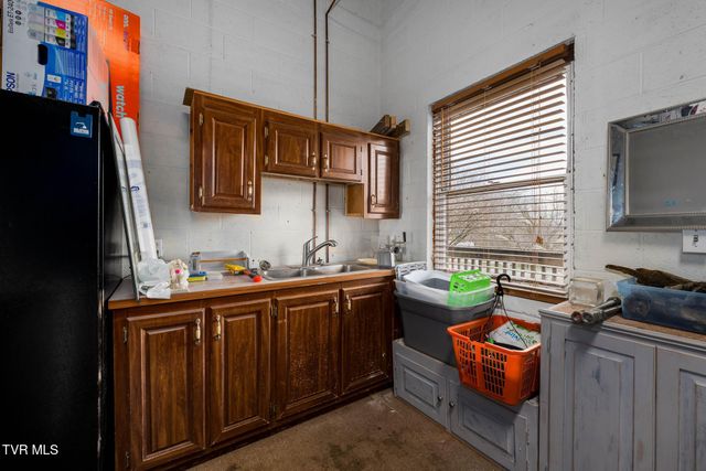 101 Taylortown Road, Johnson City, TN 37601