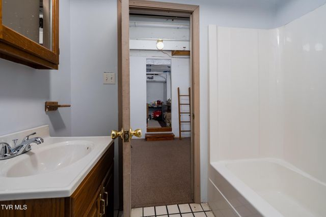 101 Taylortown Road, Johnson City, TN 37601