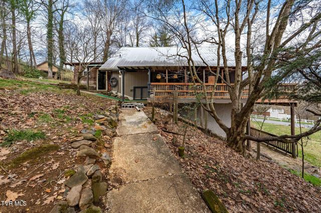 101 Taylortown Road, Johnson City, TN 37601