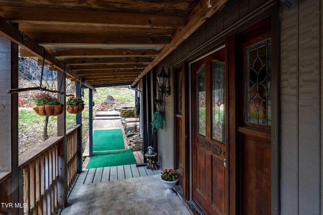 101 Taylortown Road, Johnson City, TN 37601