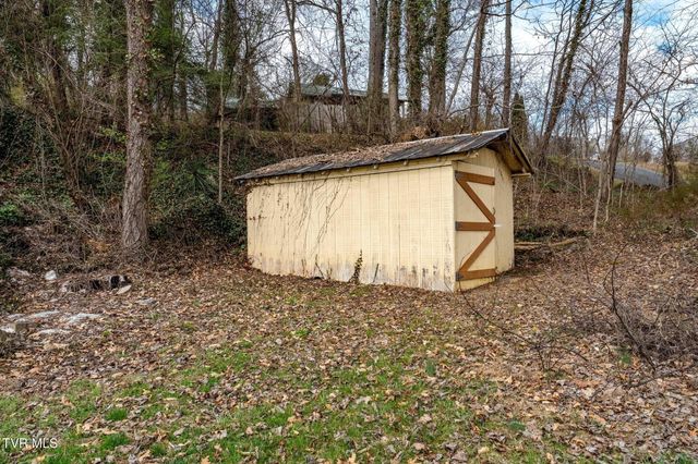 101 Taylortown Road, Johnson City, TN 37601