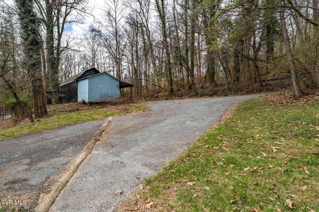 101 Taylortown Road, Johnson City, TN 37601