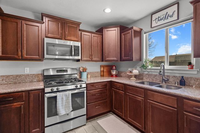 3625 Knight Lane, Anderson, CA 96007