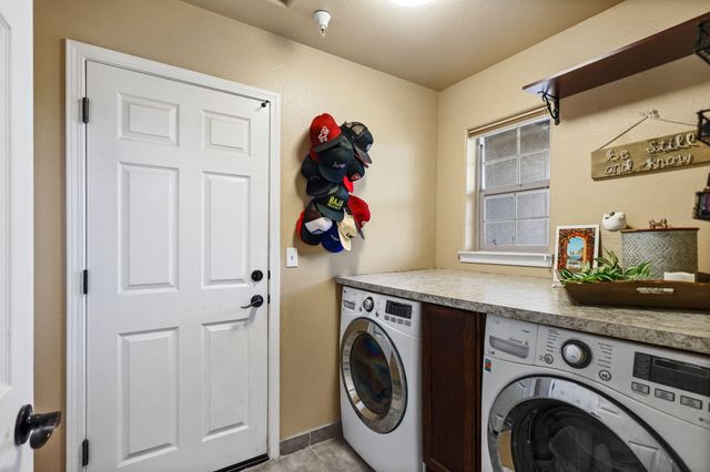 3625 Knight Lane, Anderson, CA 96007