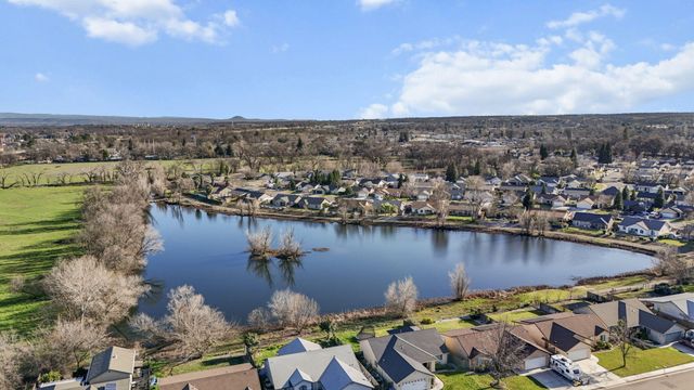 3625 Knight Lane, Anderson, CA 96007